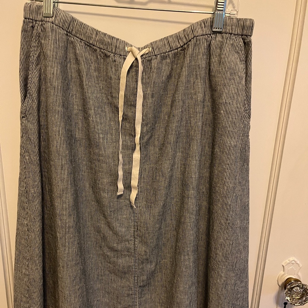 Eileen Fisher skirt. EUC Hemp/cotton